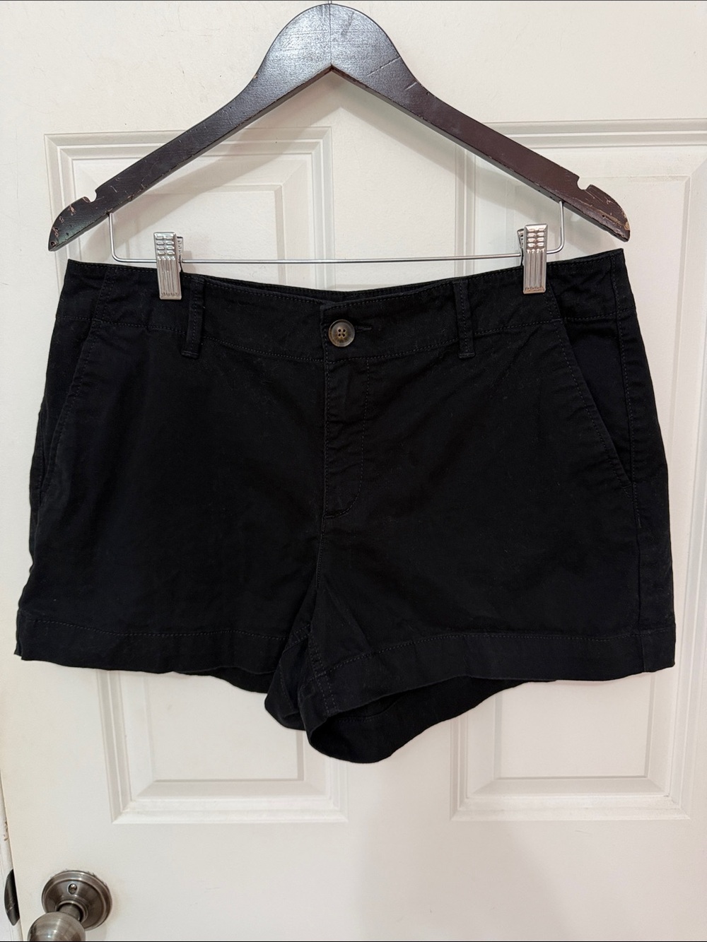 LOFT The Monroe Curvy Women's 4” Shorts size 12 petite black, casual shorts